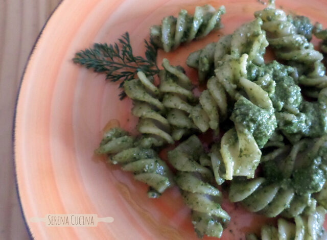 Pasta al pesto di foglie di carote