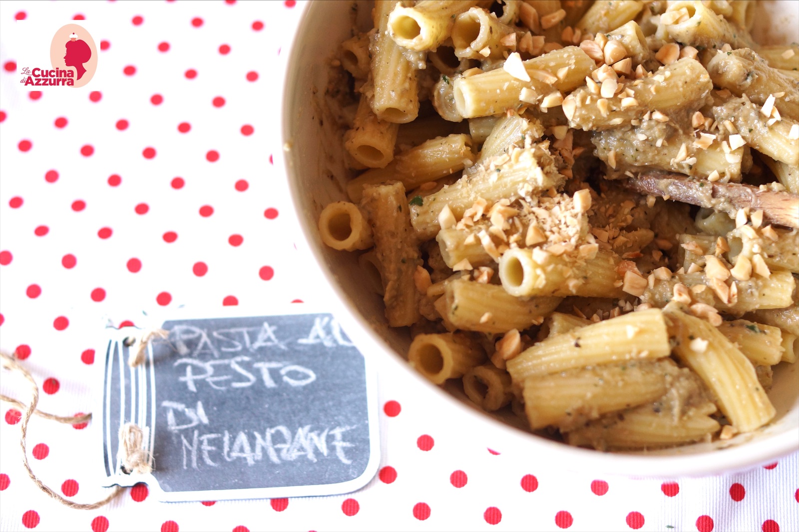 Pasta al pesto di melanzane