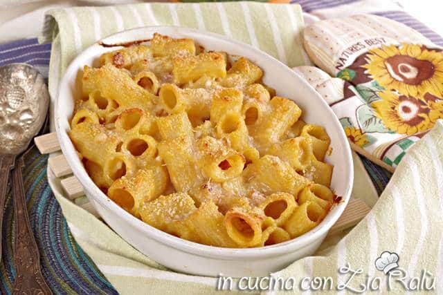 Pasta con besciamella di zucca al forno