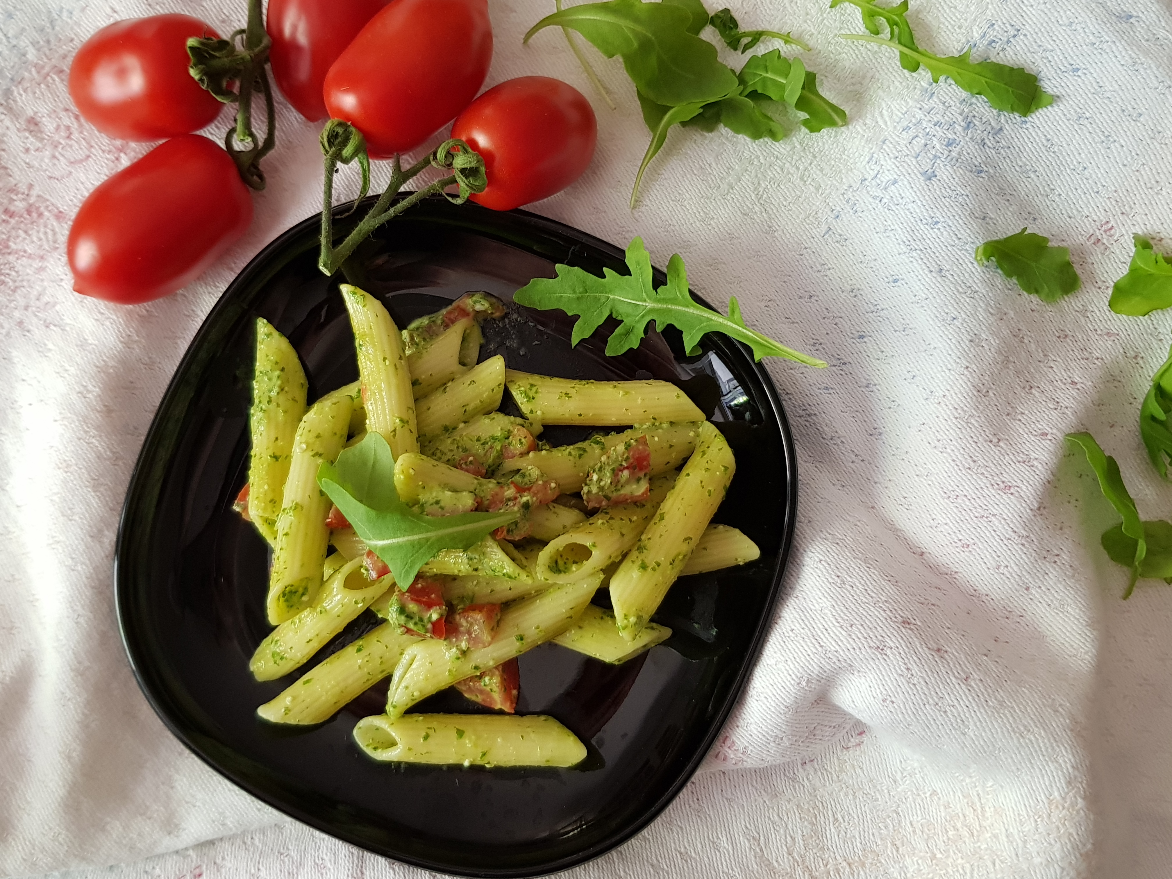 Pasta con pesto di rucola