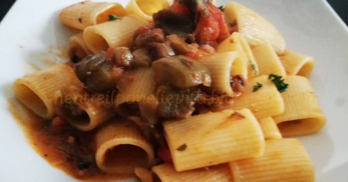 Pasta con polpo e melanzane