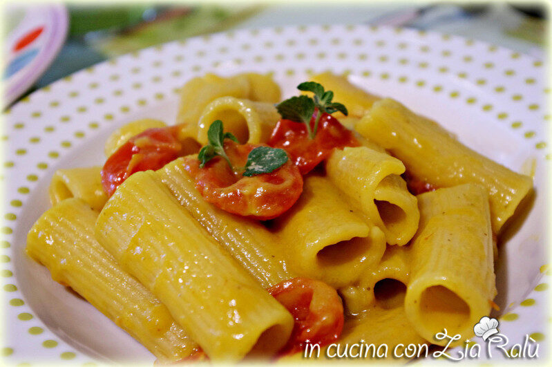 Pasta crema di melanzane e mentuccia