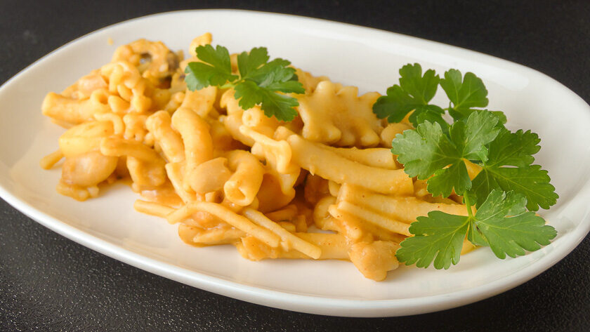 Pasta e fagioli con la seppia