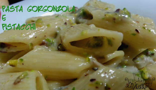 Pasta gorgonzola e pistacchi