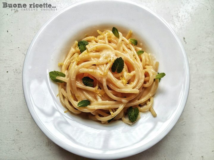Pasta menta e ricotta