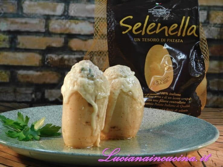Patate ripiene di bontà