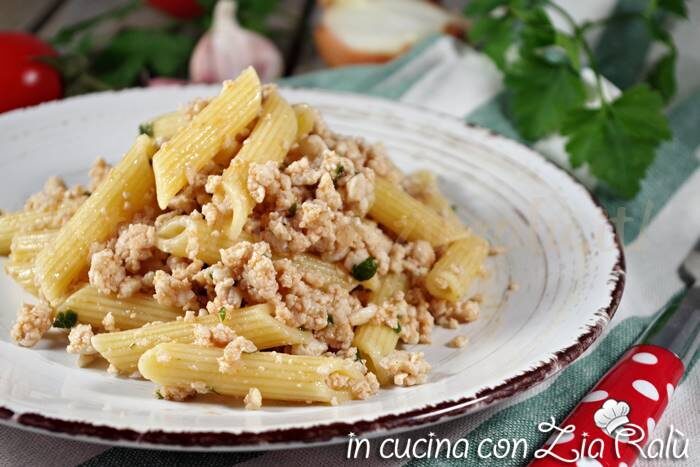 Penne al ragù bianco di pesce di mare