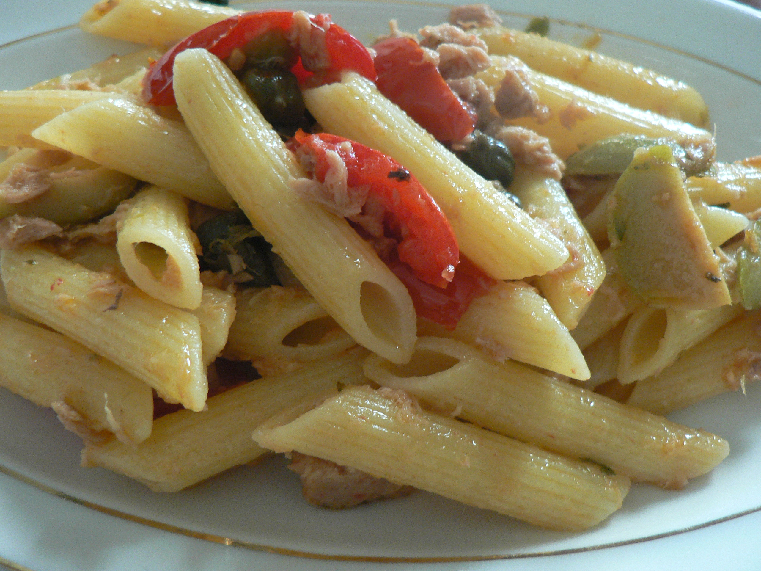 Penne al sugo di tonno | noi due in cucina