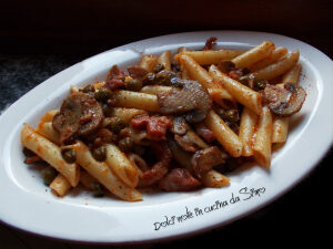 Pennette funghi piselli e pancetta