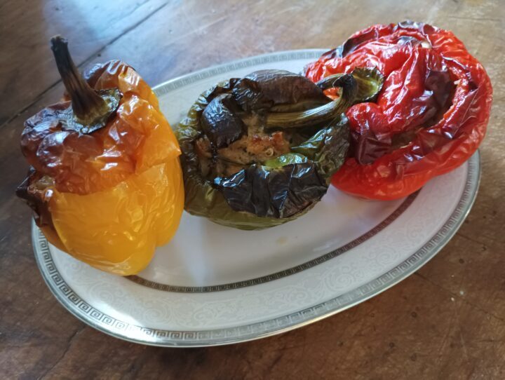 Peperoni ripieni al forno