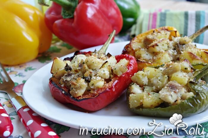 Peperoni ripieni di patate e palombo