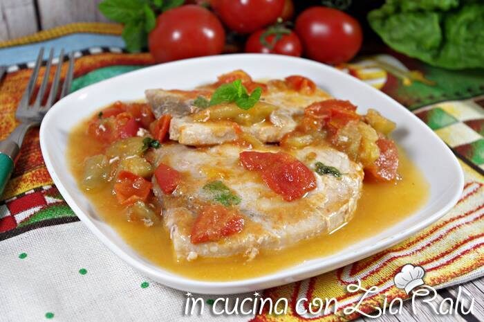 Pesce spada melanzane menta e pomodorini