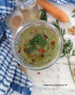 Pesto con ciuffi di carote