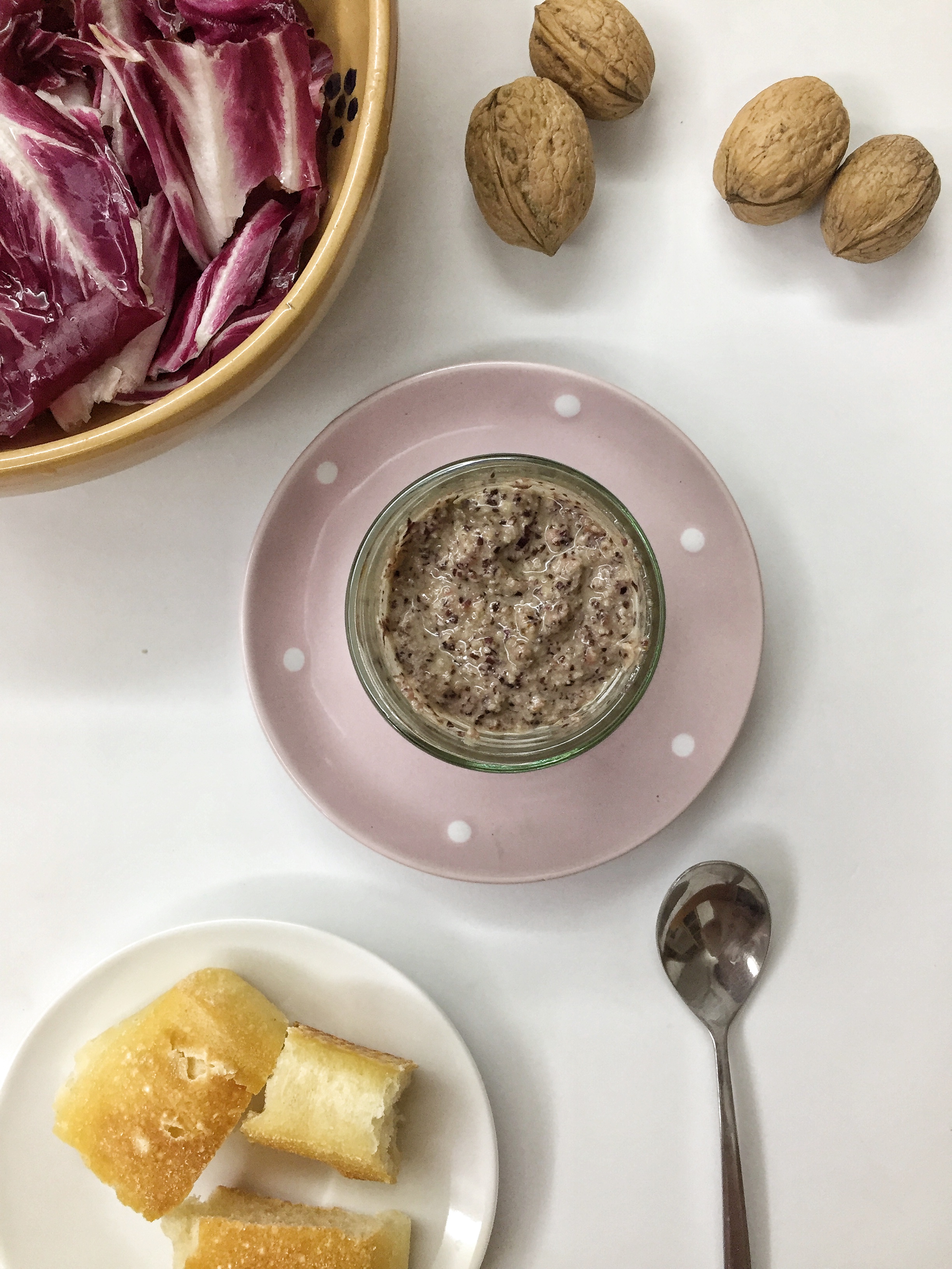 Pesto di radicchio e noci