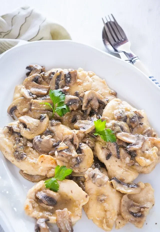 Petto di pollo con champignon: cremoso ed avvolgente!