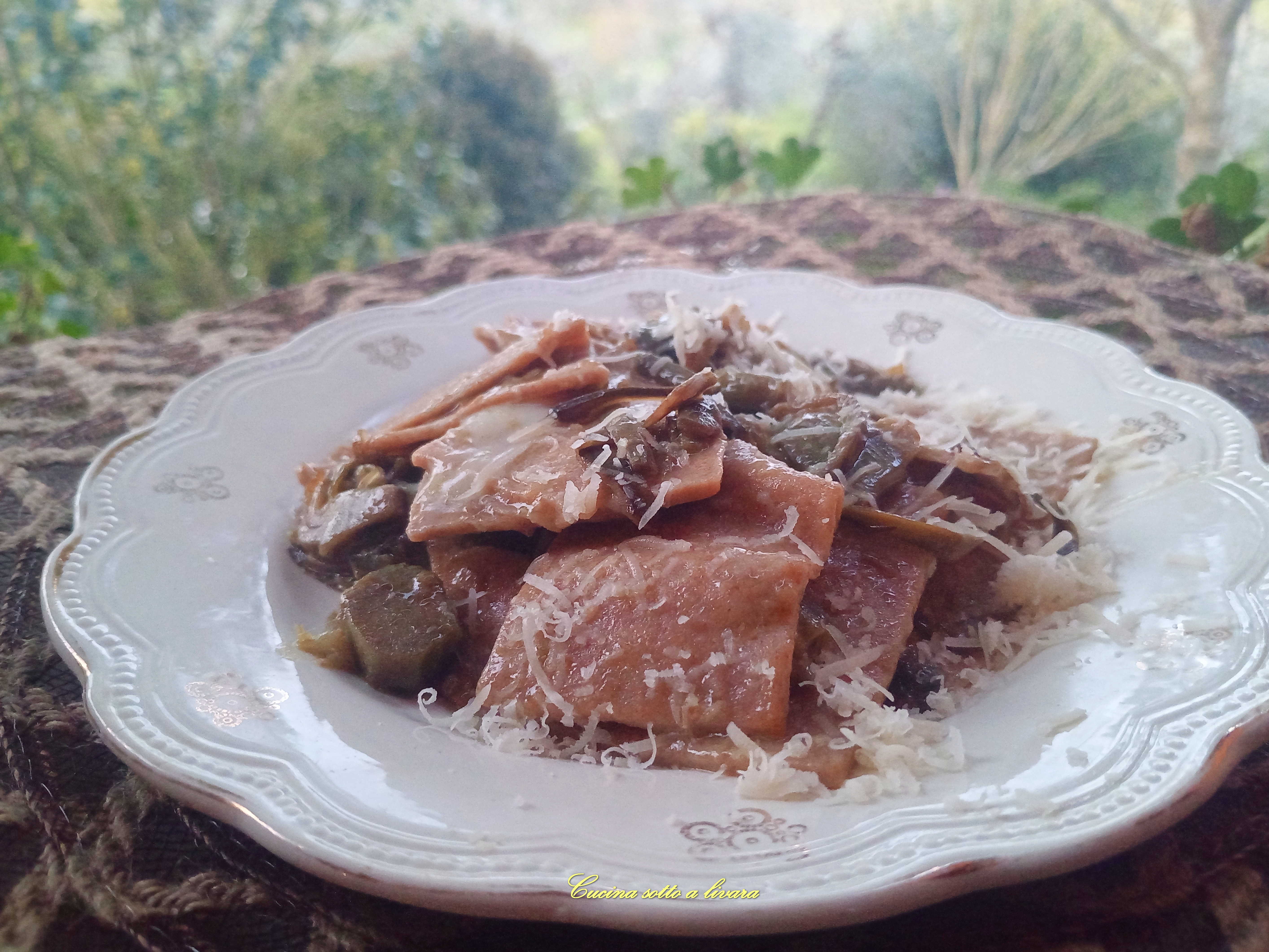 Pezze della nonna con carciofi e pecorino piccante