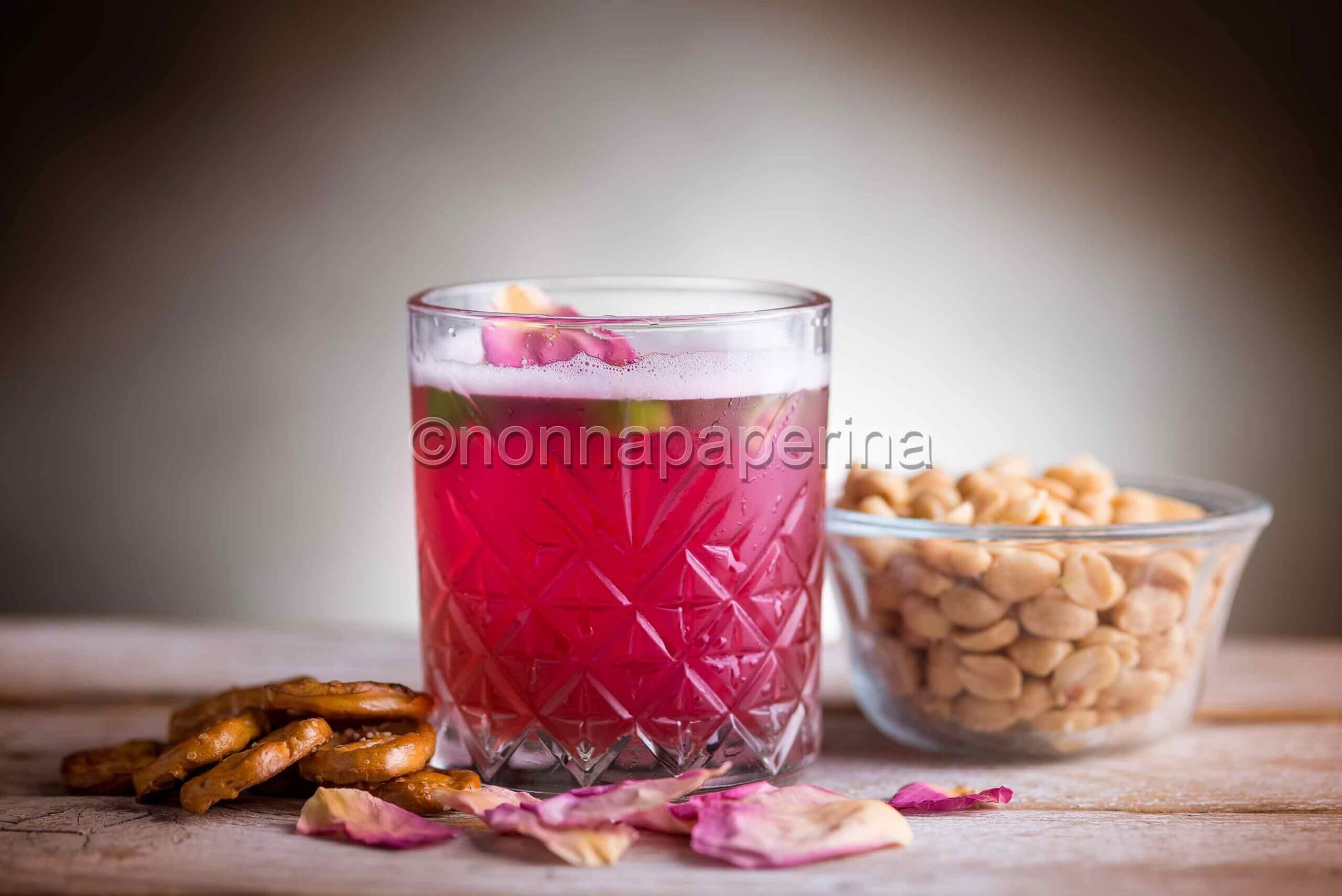 Pink potion, un cocktail alcolico dal sapore unico