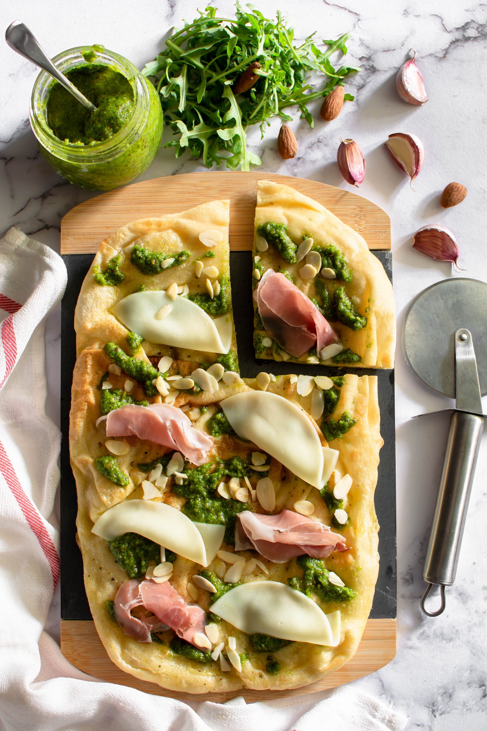 Pinsa al pesto di rucola