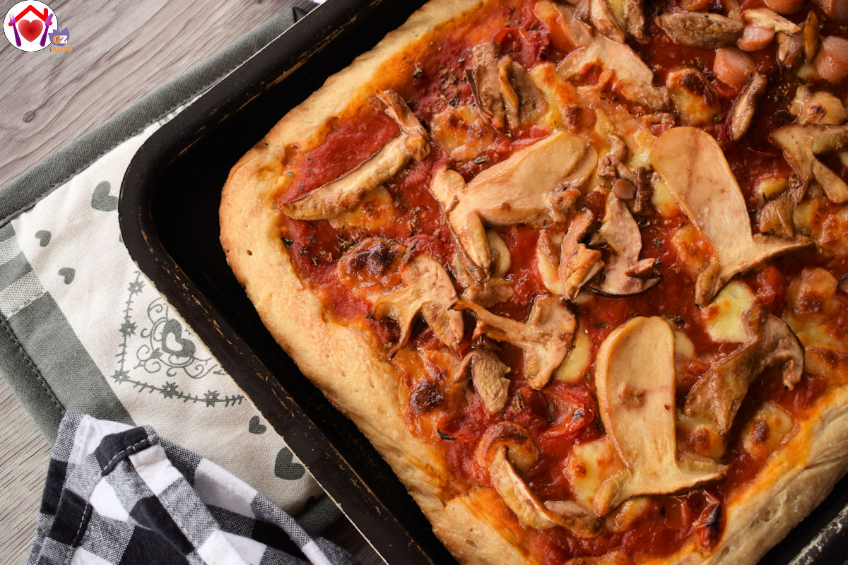 Pizza ai porcini