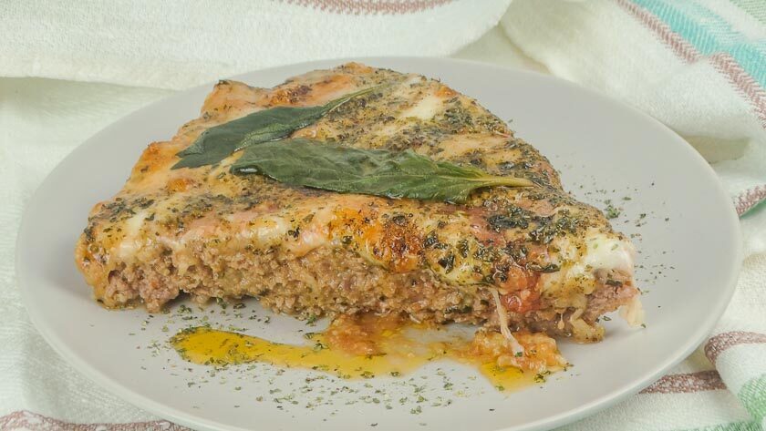Pizza di carne macinata al forno