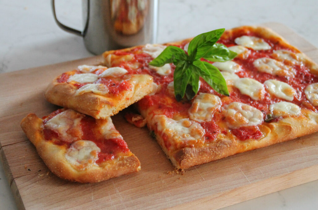 Pizza in teglia con lievito madre