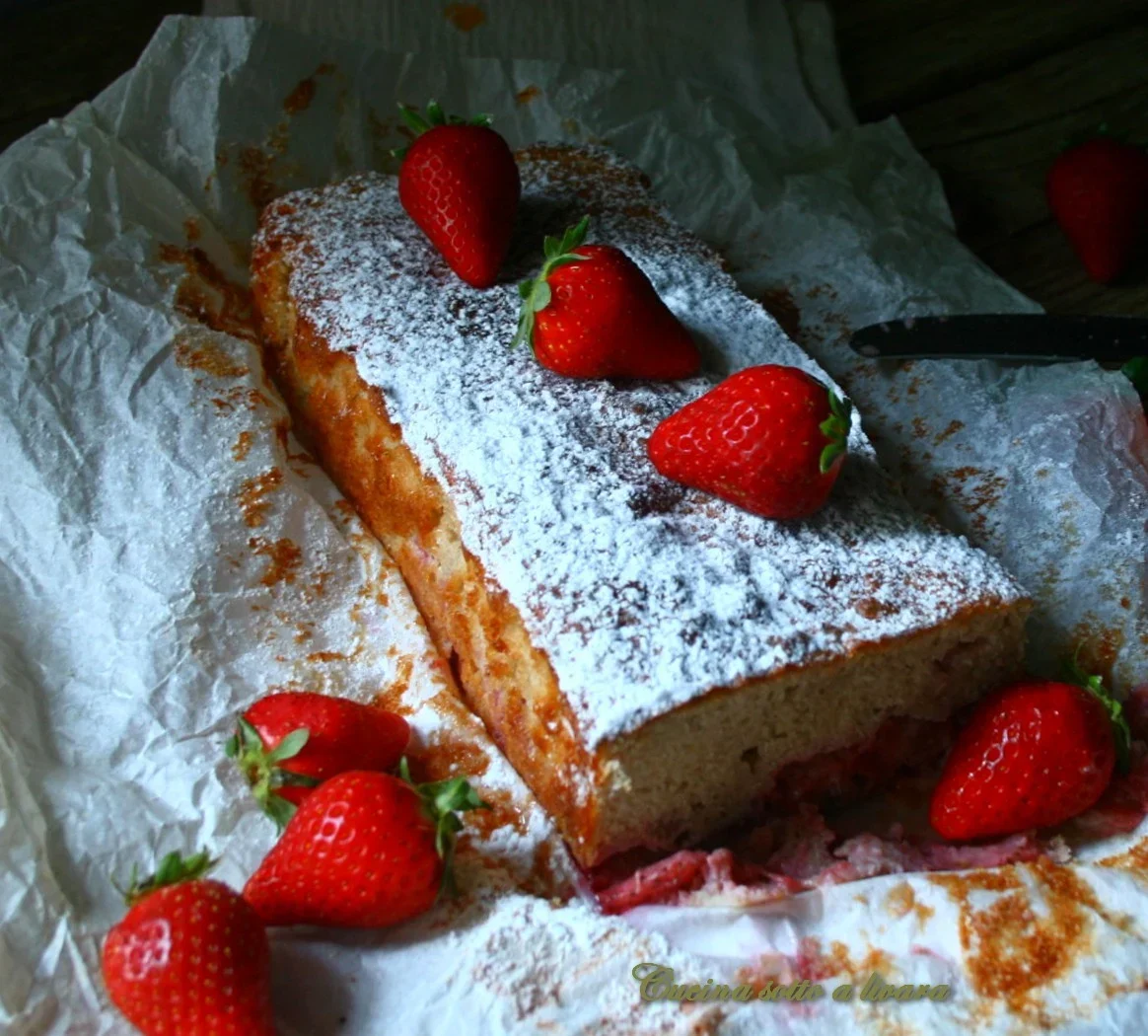 PLUM CAKE FRAGOLE E LIMONE