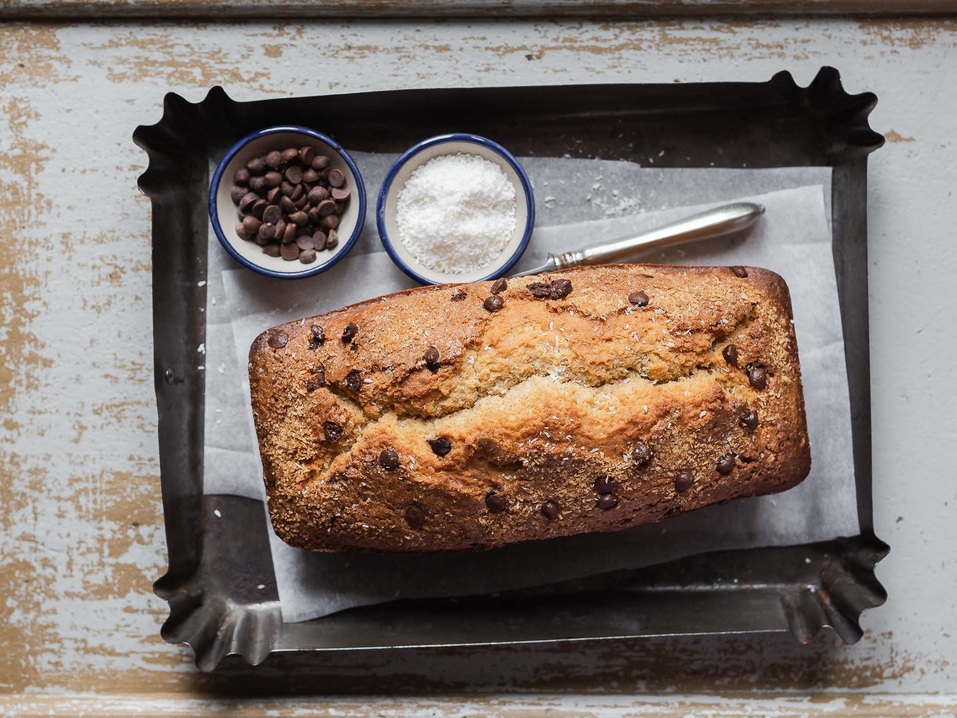 Plumcake al cocco e cioccolato fondente {con panna}