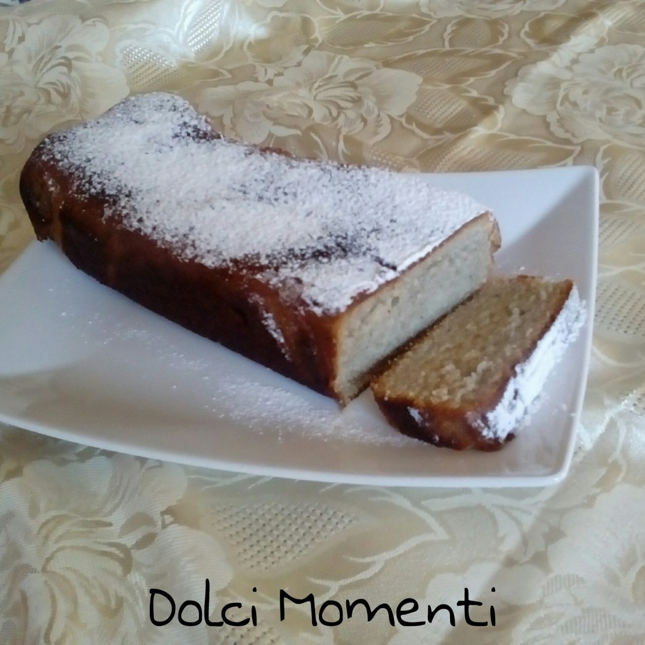 Plumcake allo yogurt senza uova e burro