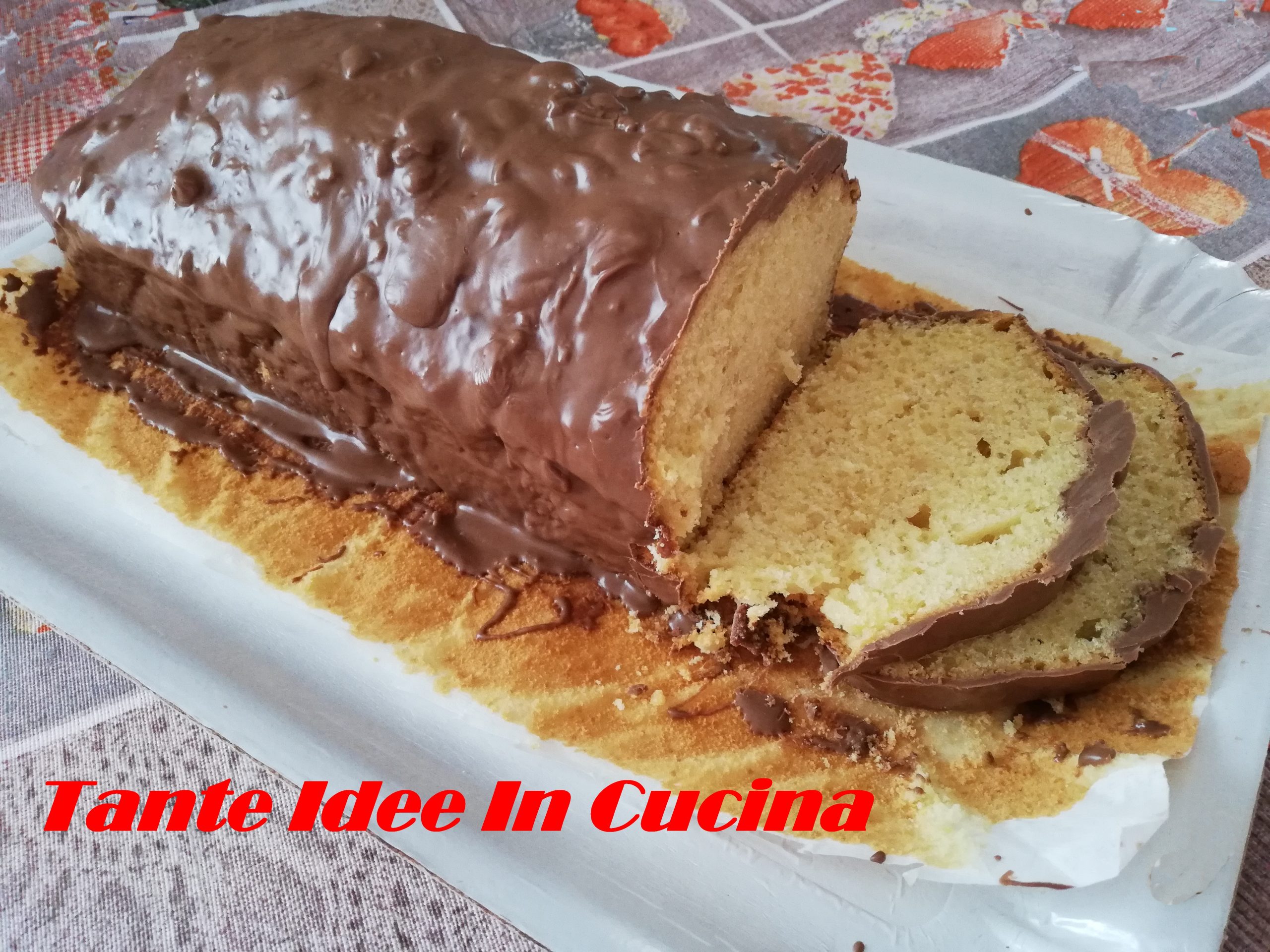 Plumcake glassato al cioccolato