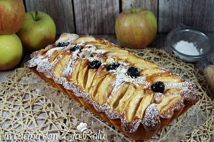 Plumcake mele yogurt greco e amarene