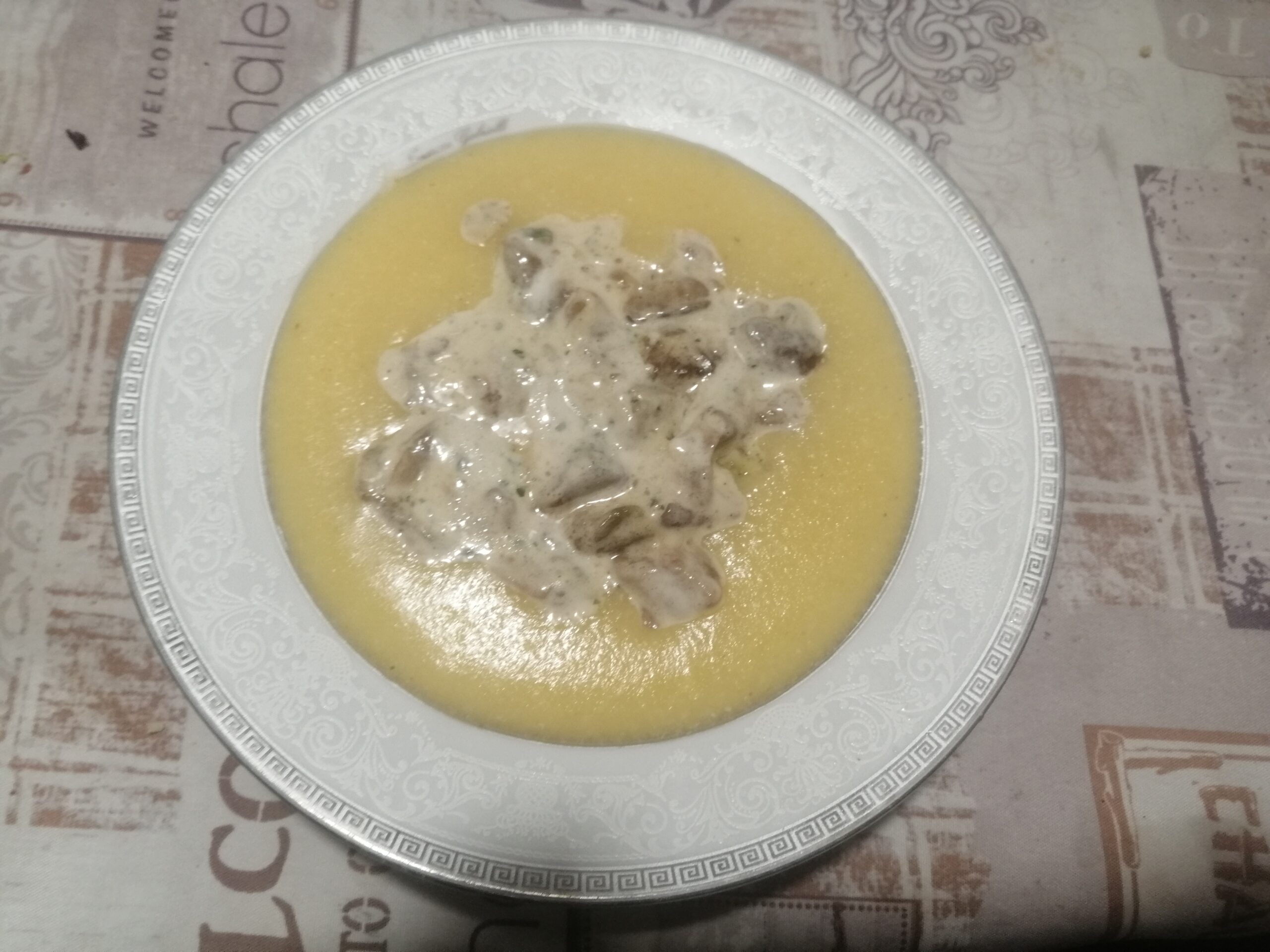 Polenta ai funghi porcini