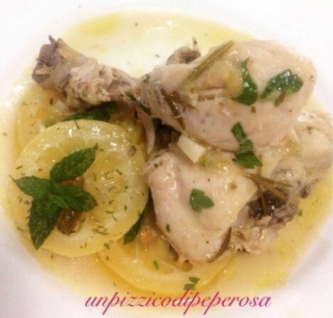 Pollo al limone fatto al cartoccio in padella