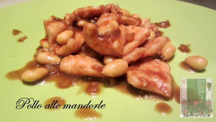 Pollo alle mandorle