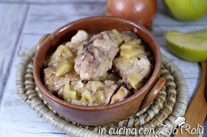 Pollo alle mele ubriaco saporito