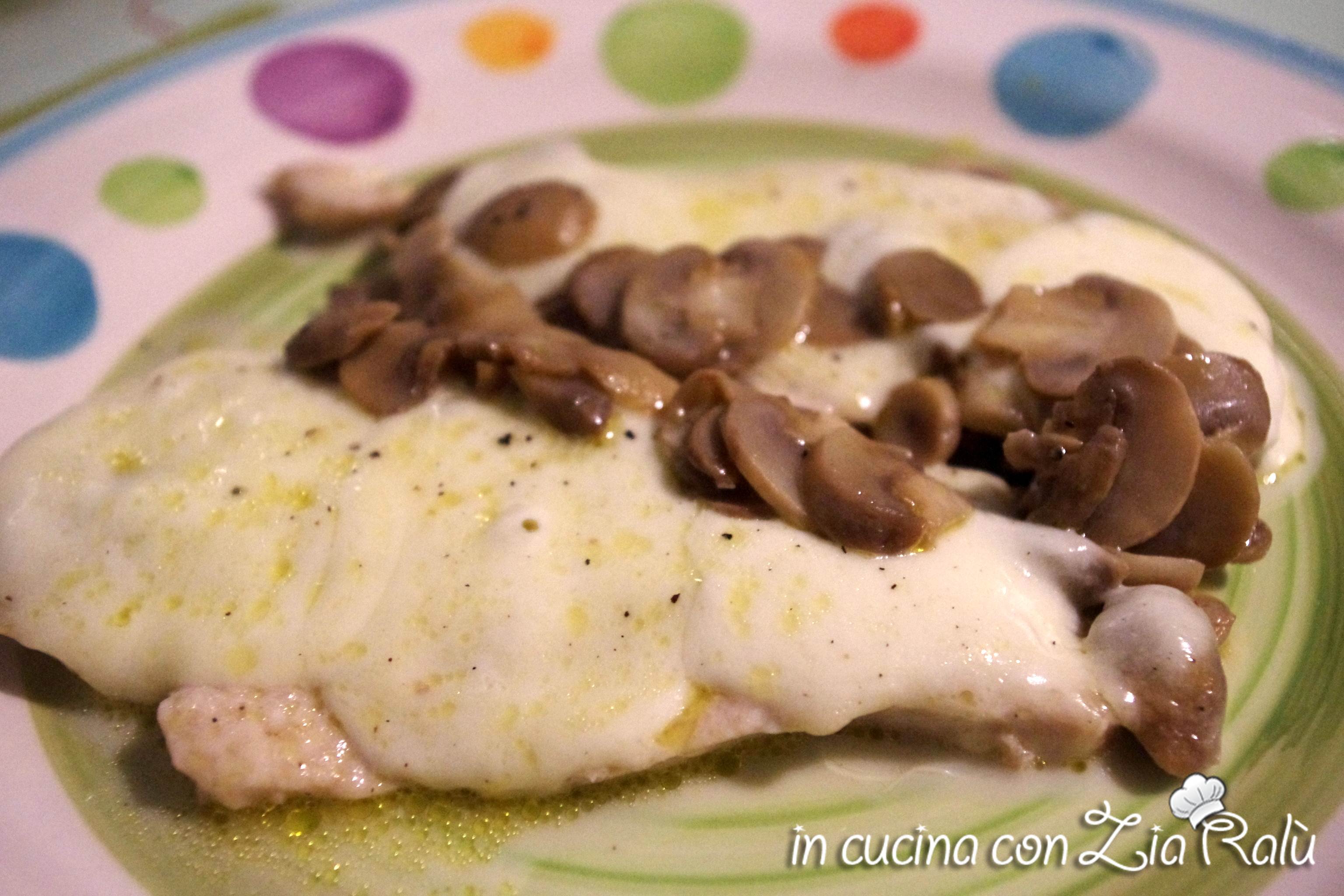 Pollo filante ai funghi