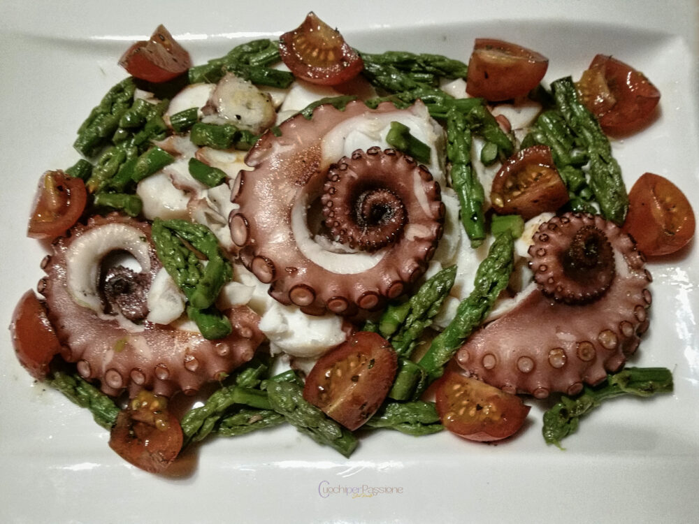 Polpo alla piastra con asparagi e pomodorini
