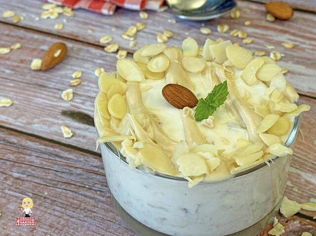 Porridge alle mandorle