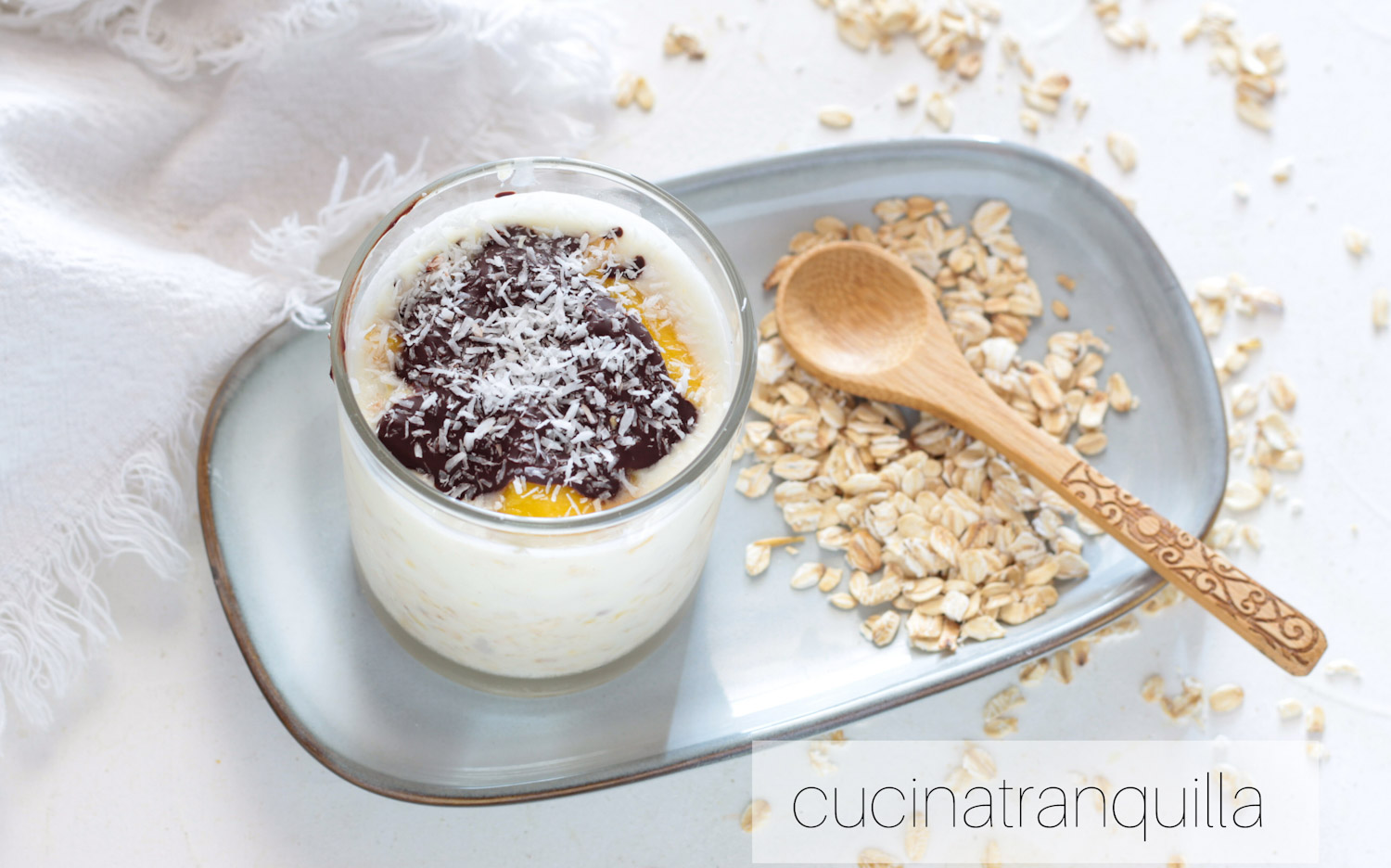 Porridge overnight al mango senza cottura
