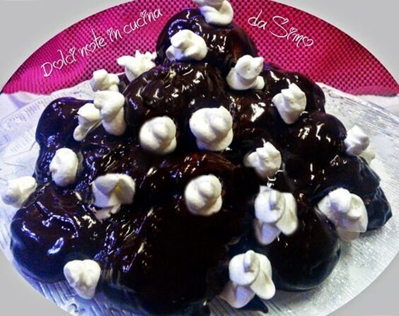 Profiteroles al cioccolato