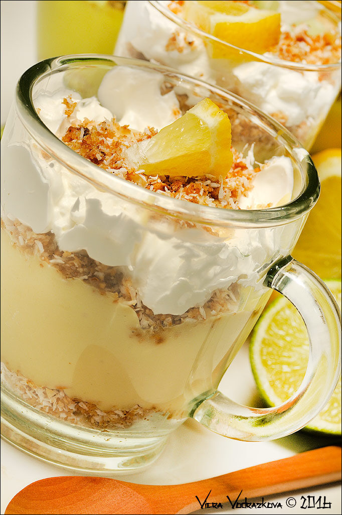 Quasi key lime pie in coppette