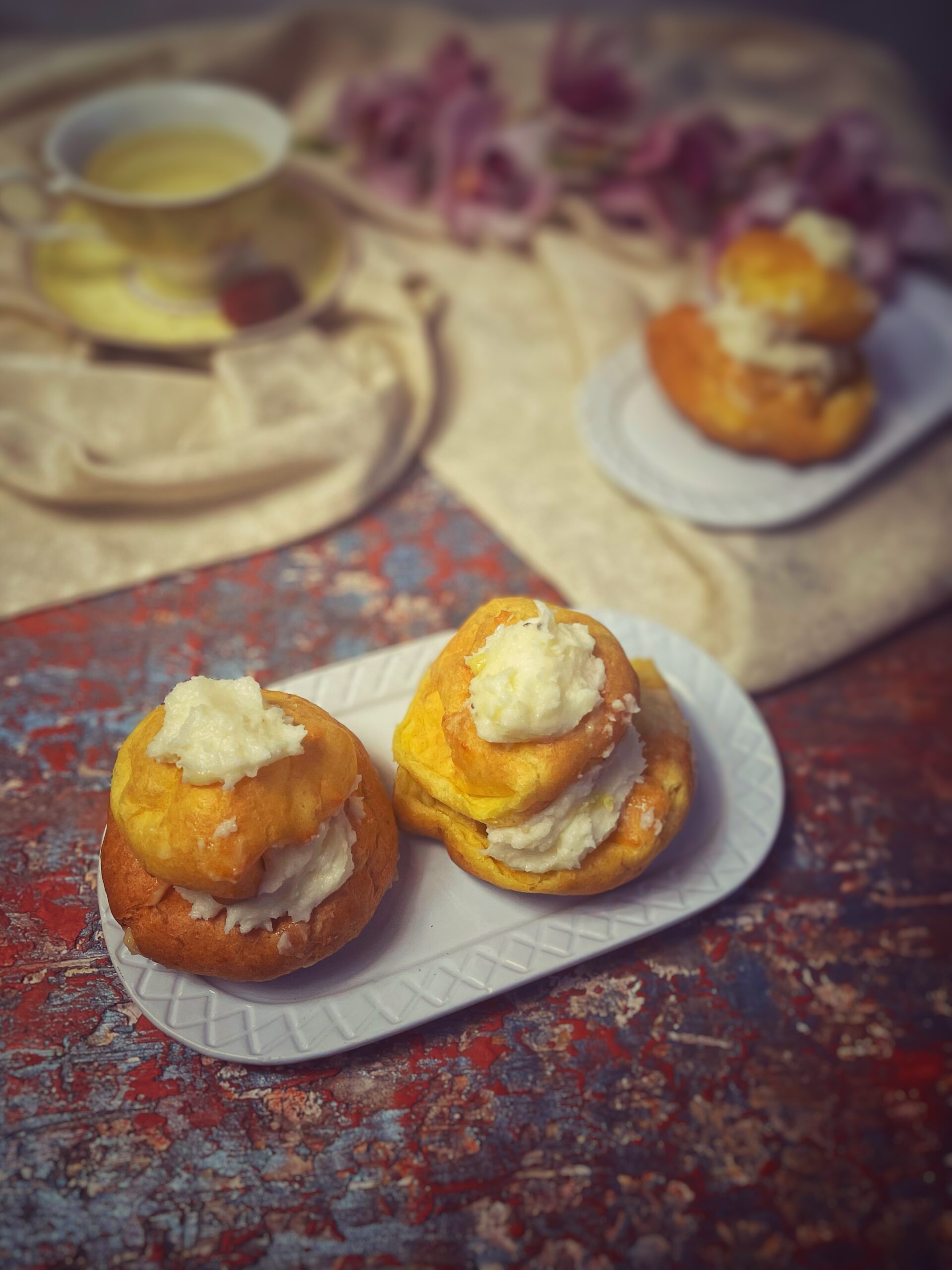 Religieuse alla glassa al burro (francia)