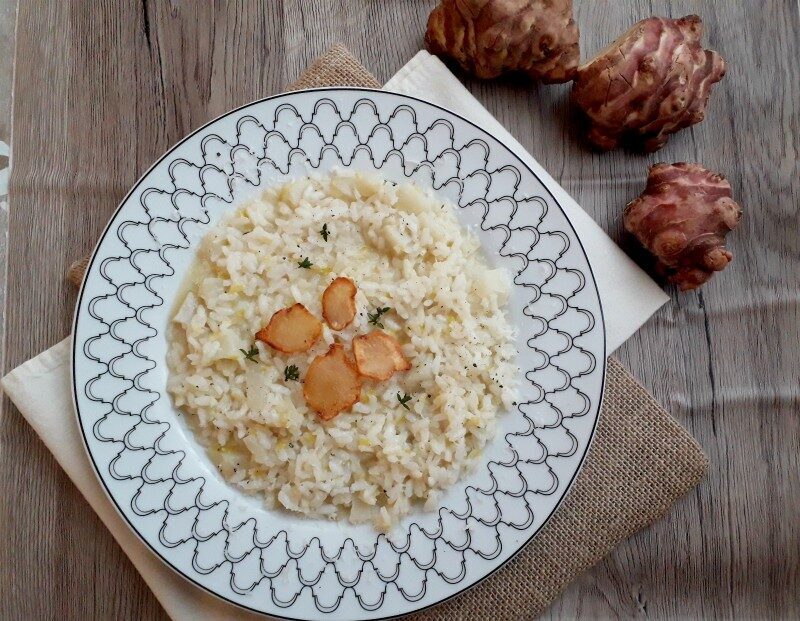Risotto al topinambur e chips croccanti