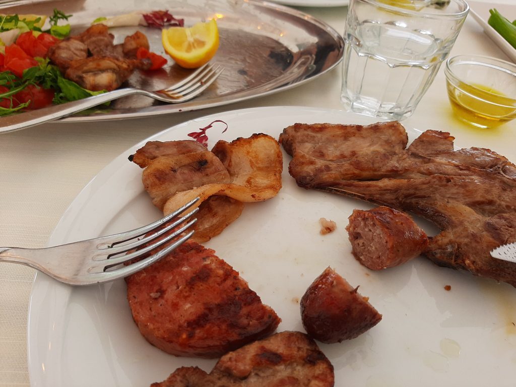 Ristorante “ristorante sul lago oasi valloni” nella frazione di cannuceto di cesenatico presso lago valloni.