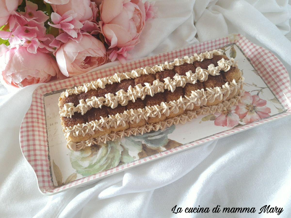 Rotolo di pavesini al cappuccino