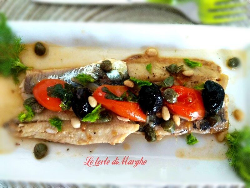 Sarde in umido con olive e capperi