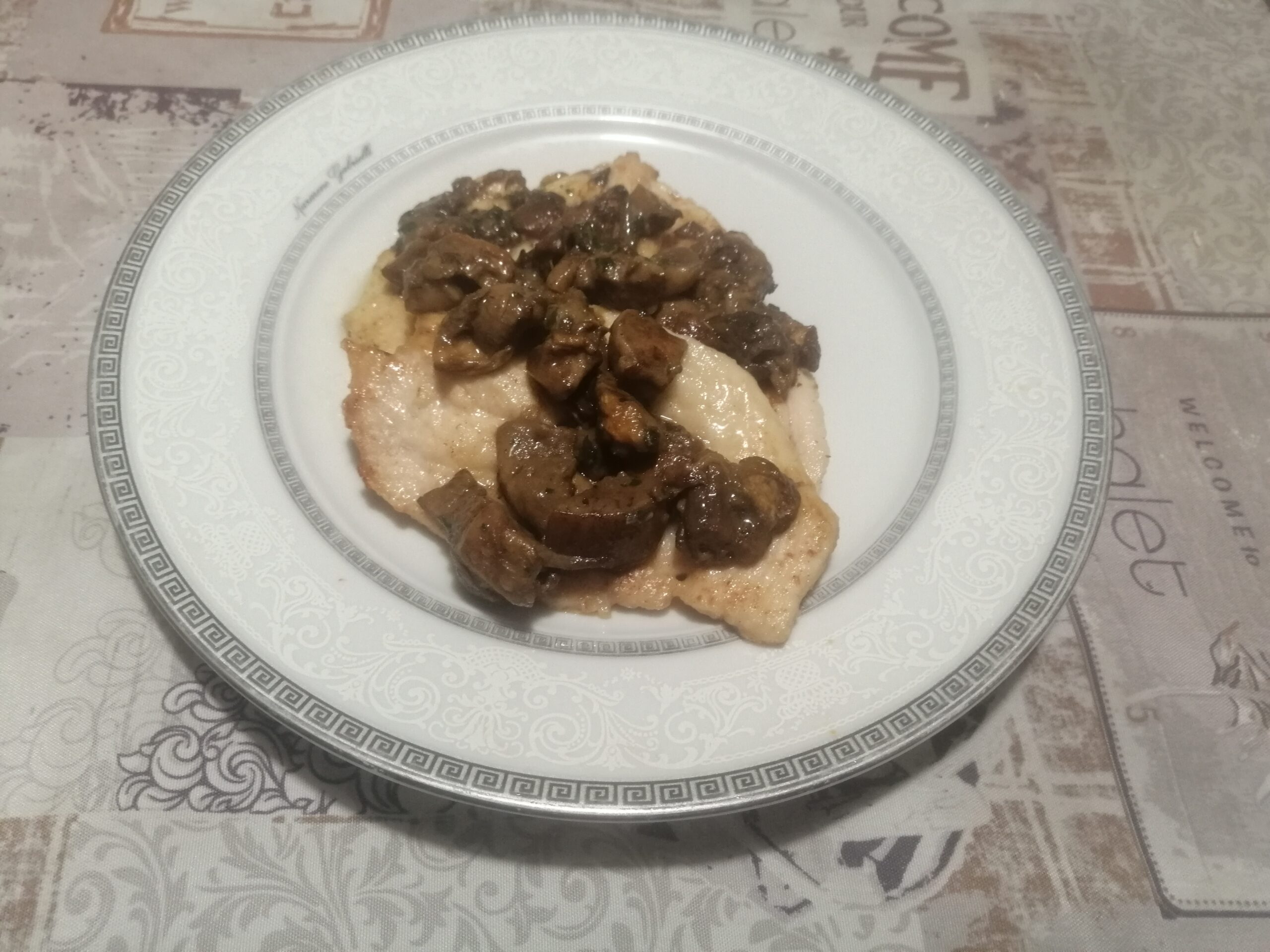 Scaloppine di pollo ai funghi porcini