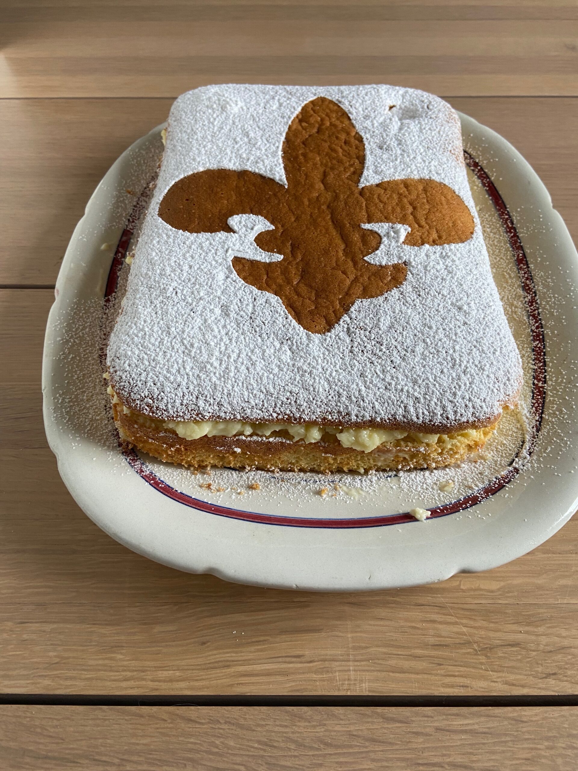 Schiacciata fiorentina con crema pasticciera