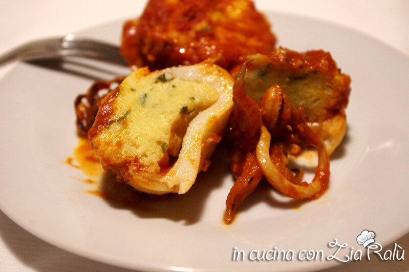 Seppie ripiene al sugo