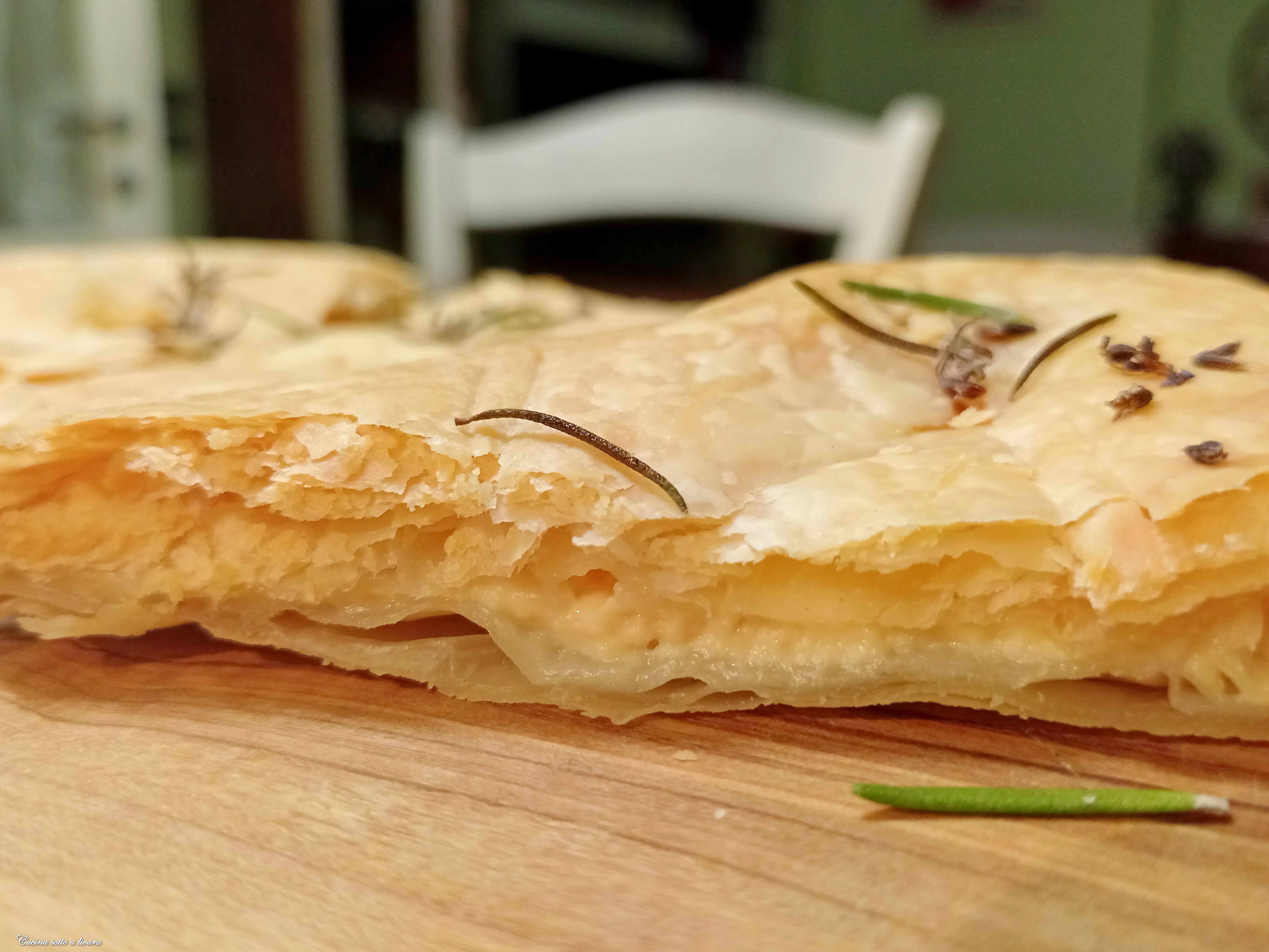 SFOGLIA RUSTICA CON STRACCHINO