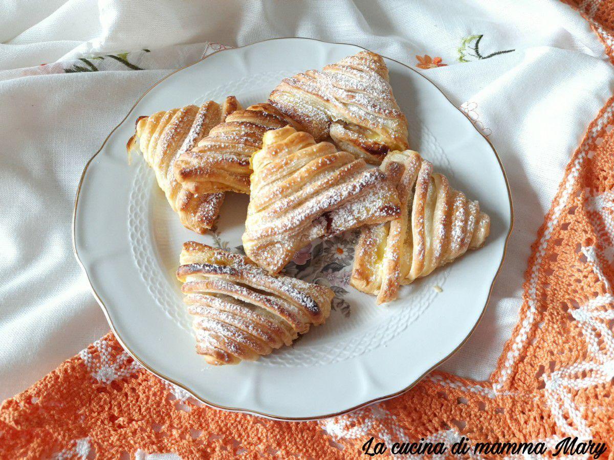 Sfogliatelle crema e amarene